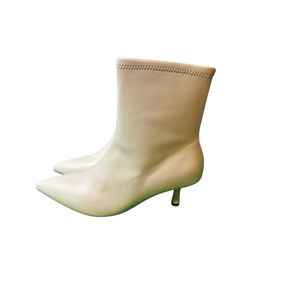 A‎ New Day Boots Womens 8 AE829 Lonnie White Stretch
